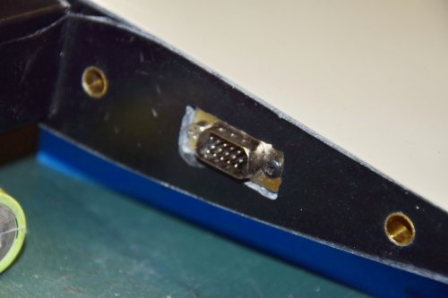 HD-SubD Stecker an der Fläche